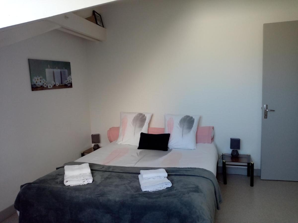 Appartement A 2 Minutes Du Centre Ville Avec Climatisation Perigueux Exterior photo